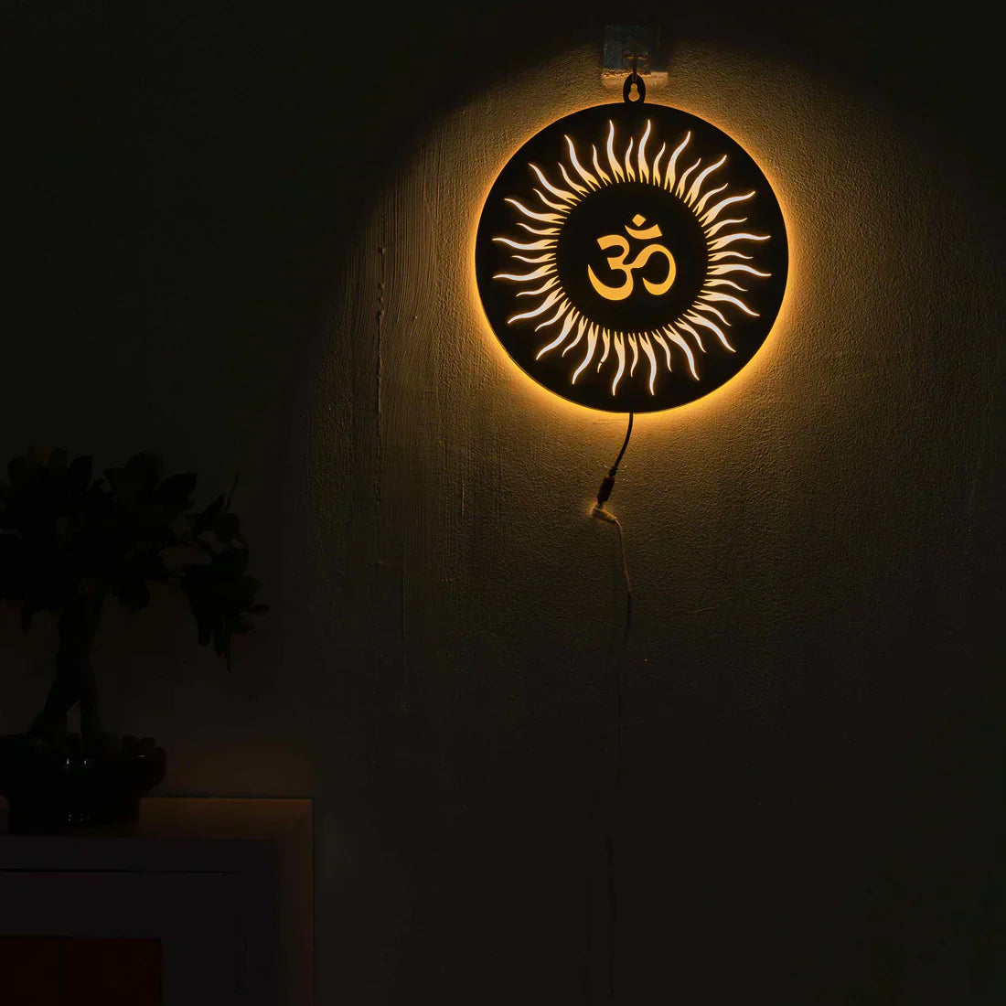 OM LED Wall Decor Light - Small