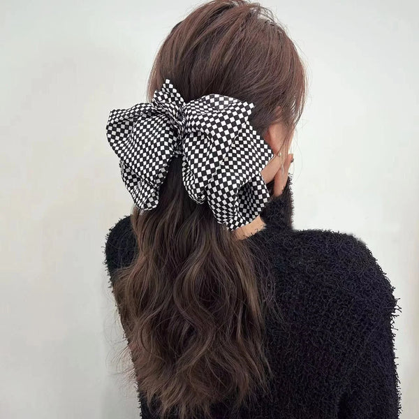 Natural Wavy Claw Clip Ponytail Hair Extensions with Bowknot