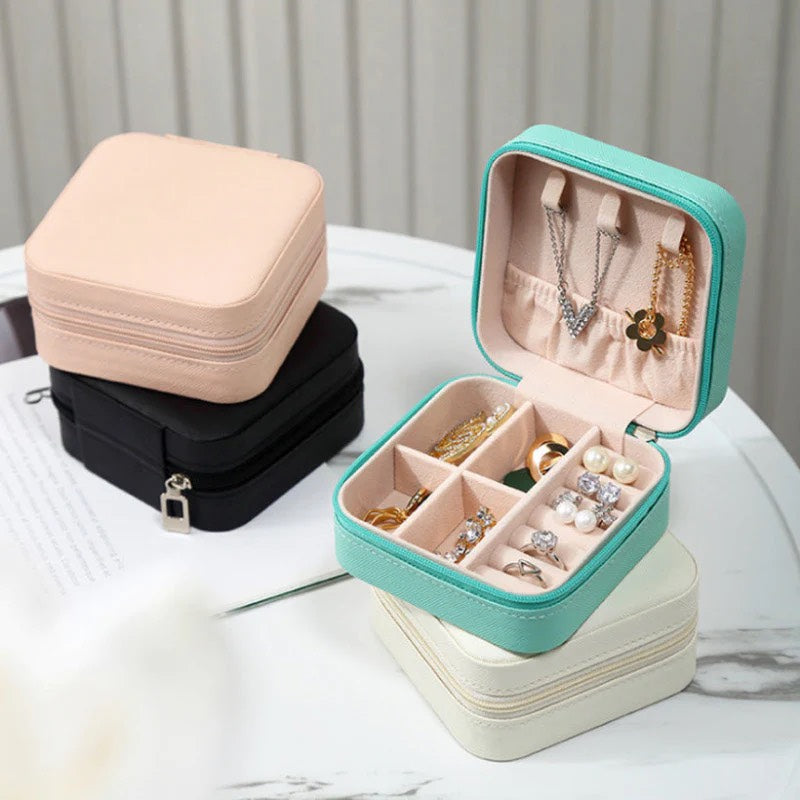 Mini Jewelry Travel Case (Multicolor)